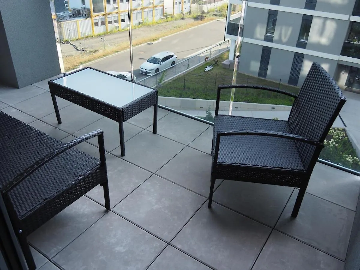 Two-Room Apartment Πράγα